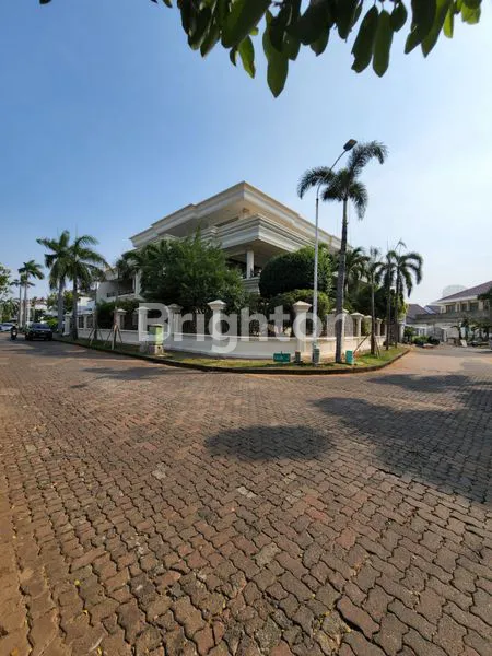 image RUMAH HUK EXCLUSIVE SIAP HUNI DI PANTAI MUTIARA PLUIT JAKARTA UTARA (2)
