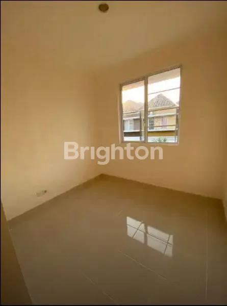 image RUMAH MINIMALIS DI GADING SERPONG TANGERANG (3)