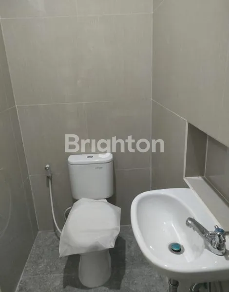 image RUMAH NEW 2 LT SCANDINAVIAN MINIMALIS DI LEBAK INDAH REGENCY (8)