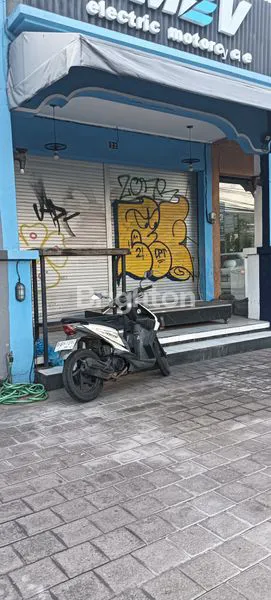 image TOKO LOKASI SEMINYAK DISEWAKAN (2)