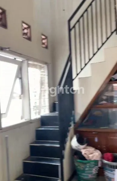 image RUMAH ASRI DUA TINGKAT HARGA MURAH DI JAKARTA TIMUR (2)