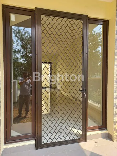 image CLUSTER ARANA KOTA HARAPAN INDAH BEKASI, LEBAR 7,  LT 126 LB 112, 3+1 KT, 3+1 KM, SHM, DEPAN TAMAN. (4)