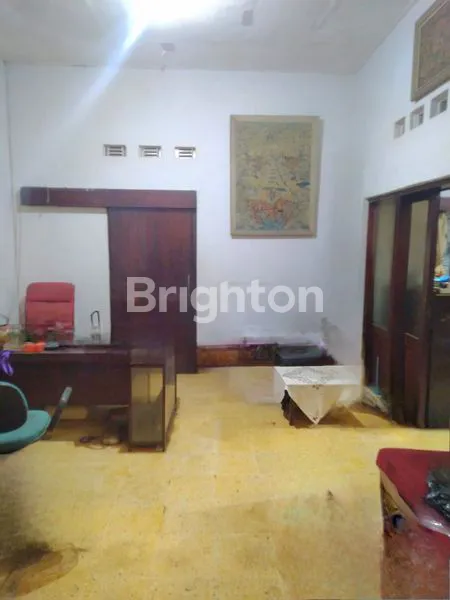 image DIJUAL RUMAH LOKASI STRATEGIS DI PEJOMPONGAN BENDUNGAN HILIR JAKARTA PUSAT (4)