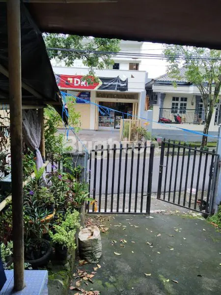 image RUMAH DI KAROMBASAN SELATAN MENADO (5)