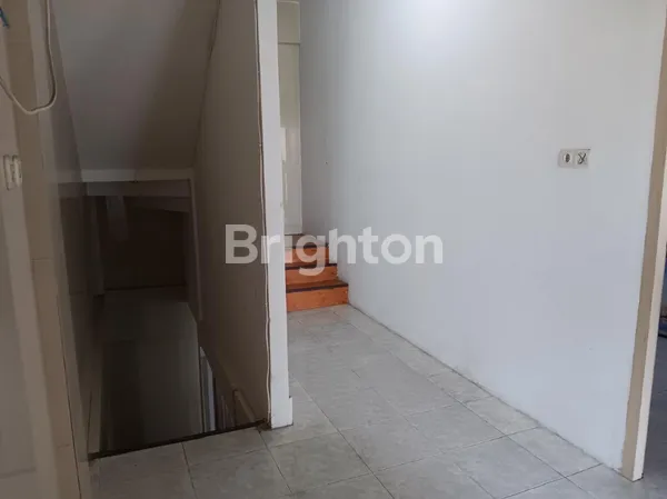 image RUKO 4 LANTAI FULL GRANIT DI JALAN  PUCANG ANOM SURABAYA (5)