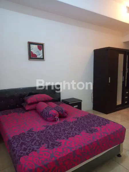 image RUMAH BESAR 2 LANTAI DI BSD GRIYA LOKA (7)