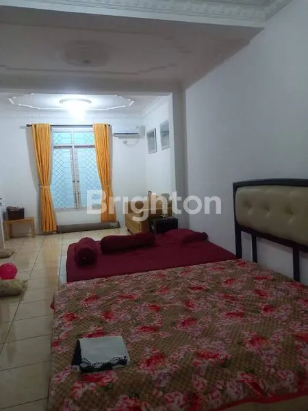 image RUMAH BESAR 2 LANTAI DI BSD GRIYA LOKA (5)