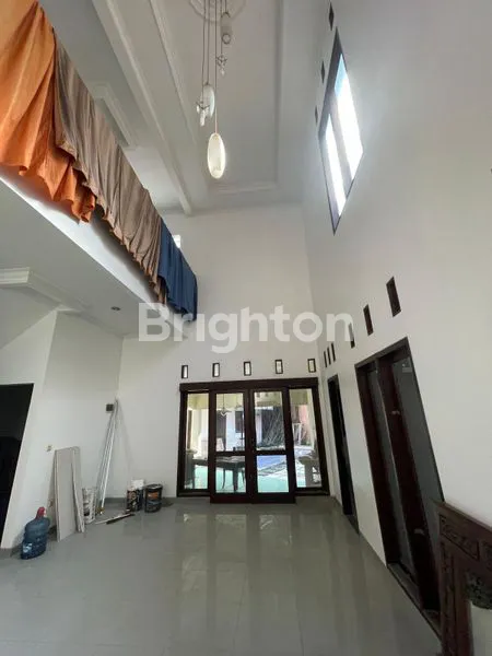 image RUMAH 2 1/2 LANTAI SIAP HUNI DI KOMPLEK ABADI REGENCY SUKASARI BANDUNG (3)