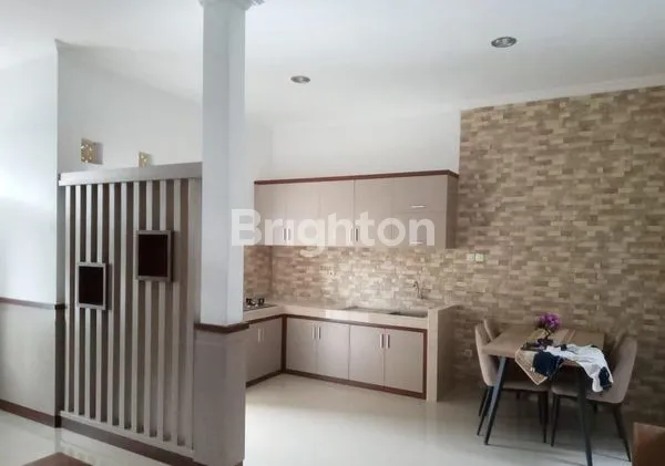 image RUMAH 1 LANTAI FURNISHED POSISI HOOK DI COLOMADU MINIMALIS MODERN ONE GATE SYSTEM (2)