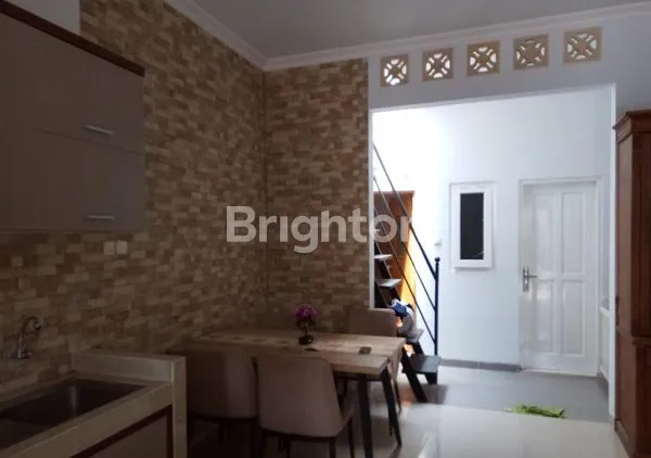 image RUMAH 1 LANTAI FURNISHED POSISI HOOK DI COLOMADU MINIMALIS MODERN ONE GATE SYSTEM (3)