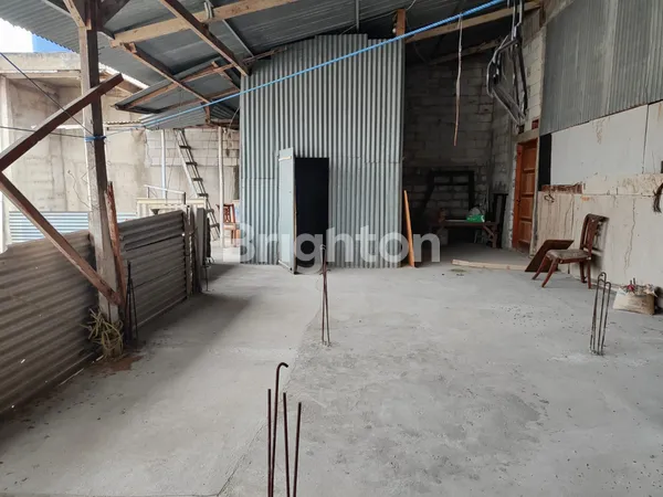 image RUMAH 2 LT LOKASI STRATEGIS DI CIPAYUNG JAKARTA TIMUR (7)