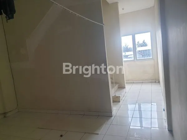 image RUKO 3 LANTAI KOMPLEK CIPUTAT LOT (2)