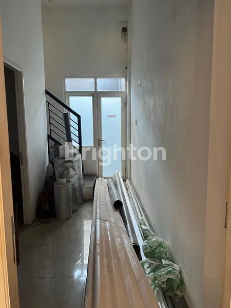 image RUKO 3 LANTAI SIAP PAKAI (3)