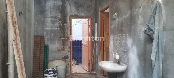 image GUDANG DEKAT JALAN RAYA CENDRAWASIH (6)