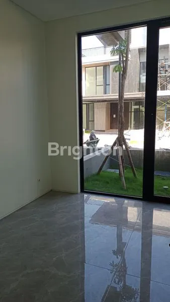 image RUMAH CITRALAND BARU GRESS DISTRIC 9 ADA ROOFTOP TERBUKA (2)