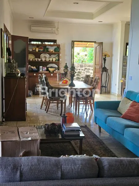 image VILLA MEWAH DI TEPI PANTAI DI SERAYA KARANG ASEM BALI BED ROOM 5 + 1 AND 2 BATH ROOM 4  RSHOWER ROOM + 1 TOILET ROOM (8)