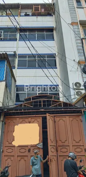 RUKO IDAMAN  5 LANTAI SIAP HUNI LOKASI STRATEGIS DI PERSIMA RAYA