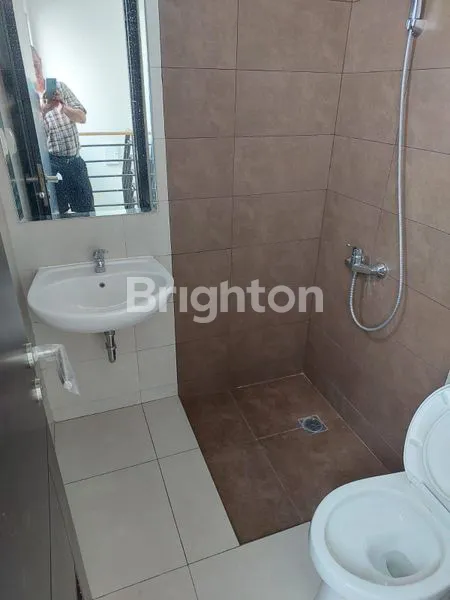 image RUMAH DI SUMMARECON CROWN GADING BEKASI TIPE LANGKA (6)