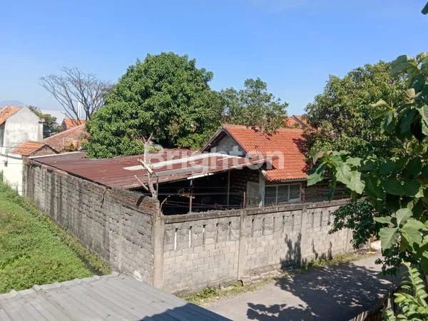 BANGUNAN EX WORKSHOP.DI CIPADUNG INDAH.(HITUNG TANAH)COCOK UNTUK KOS²AN