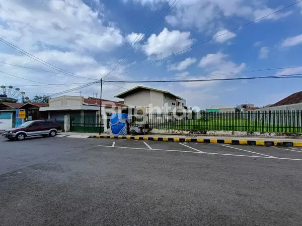 SATU2NYA  & PALING STRATEGIS SELANGKAH KE ALUN ALUN KOTA BATU \U203C\UFE0F