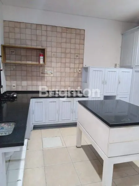image WANT TO SELL OR LEASED RUMAH MEWAH DI VILLA GADING INDAH, KELAPA GADING , JAKARTA UTARA (7)