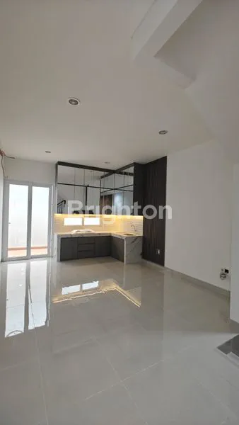 image RUMAH DURI KEPA ASIA BARU BRAND NEW POSISI HOEK (4)