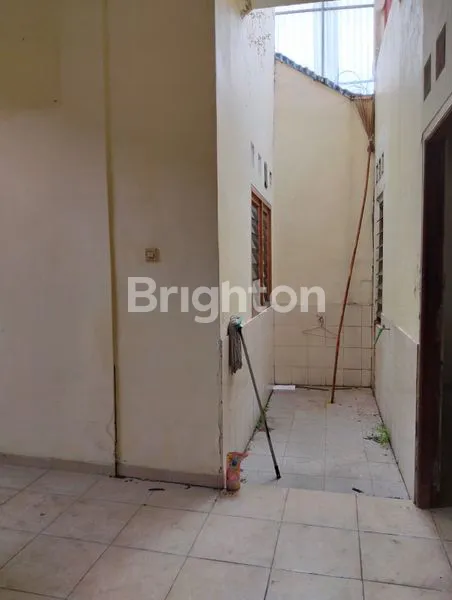 image RUMAH KOS MURAH 2 LANTAI VILLA TEMBALANG DEKAT UNDIP SEMARANG (6)