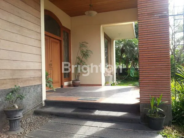 image JUAL RUMAH MEWAH DI ARAYA (3)