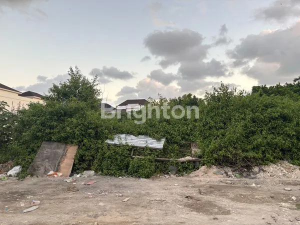 image TANAH STRATEGIS DI PERUMAHAN DI SEMINYAK (2)