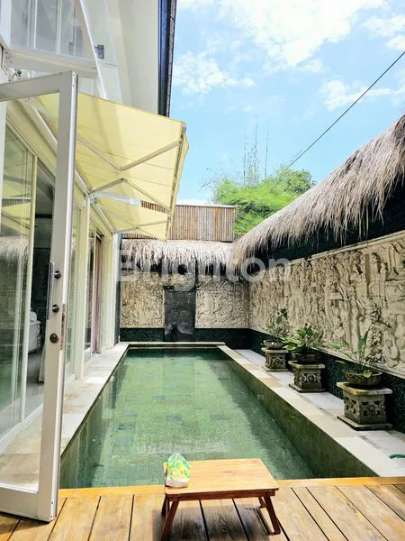 TROPICAL TWO BEDROOM VILLA IN KEROBOKAN EXCLUSIVE NEIGHBORHOOD