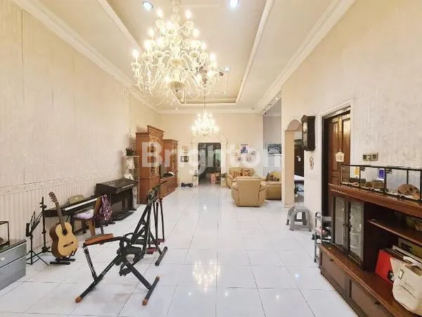 image GUNTUR RUMAH BAGUS MEGAH KAWASAN ELITE DEKAT PUSAT KOTA SEMARANG ATAS (3)