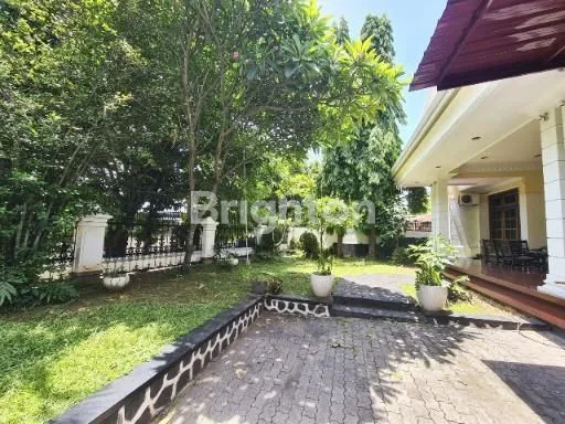 image GUNTUR RUMAH BAGUS MEGAH KAWASAN ELITE DEKAT PUSAT KOTA SEMARANG ATAS (7)