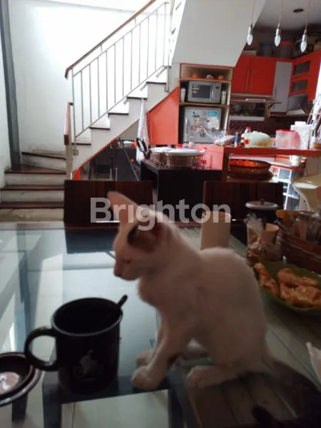 image RUMAH 2 LANTAI BAGUS DAN RAPI DI PINUS REGENCY DI BABAKAN CINAMBO BANDUNG  (4)