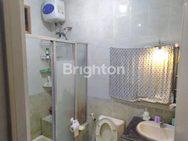 image RUMAH PADEMANGAN 3 LANTAI FURNISH JALAN LEBAR JAKARTA UTARA (5)