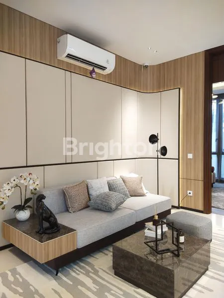 image RUMAH MEWAH CLUSTER TERBARU DENGAN KOLAM RENANG (3)