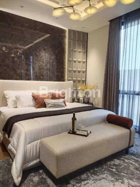 image RUMAH MEWAH CLUSTER TERBARU DENGAN KOLAM RENANG (4)