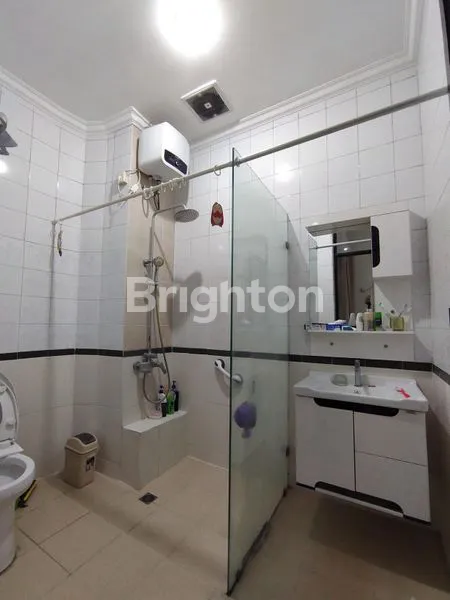 image RUMAH TERAWAT 2 LANTAI DI PLUIT TIMUR, JAKARTA UTARA (6)