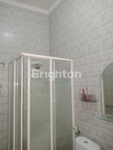 image RUMAH SIAP HUNI SANGAT STRATEGIS UNTUK KANTOR ATAU KLINIK DI MARGAHAYU RAYA (JL UTAMA) (5)