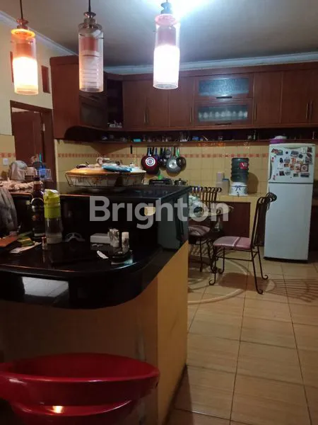 image RUMAH SIAP HUNI SANGAT STRATEGIS UNTUK KANTOR ATAU KLINIK DI MARGAHAYU RAYA (JL UTAMA) (6)