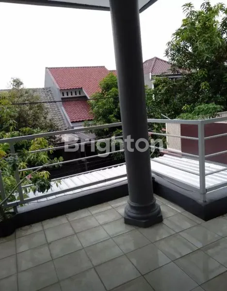 image RUMAH TENGAH KOTA SELANGKAH KE TOL DAN MALL SIDOARJO (8)