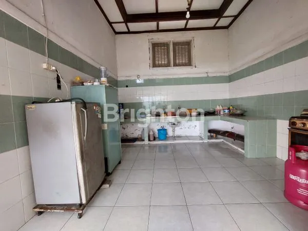 image RUMAH DAN TANAH, LUAS TANAH 1.240M², DEKAT SIMPANG LIMA, SEMARANG, JAWA TENGAH (7)