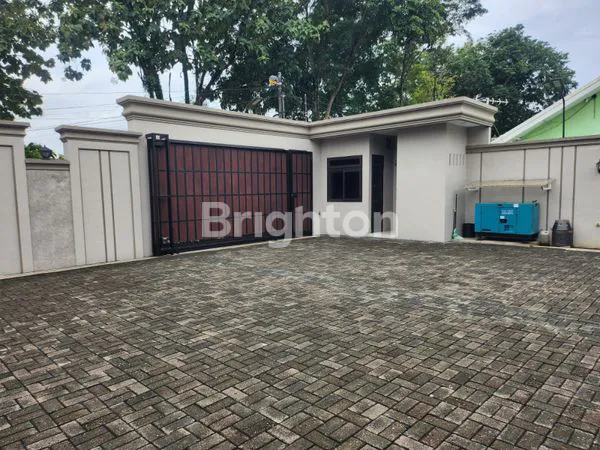 image RUMAH MEWAH & LUAS PINGGIR JLN DI KARYA SEI AGUL MEDAN (3)