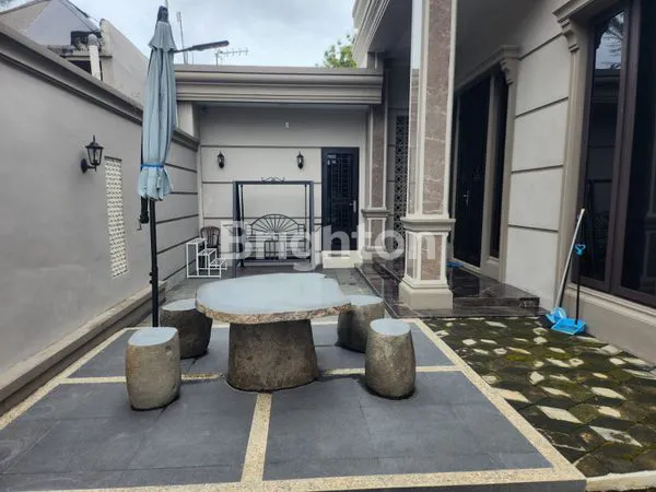 image RUMAH MEWAH & LUAS PINGGIR JLN DI KARYA SEI AGUL MEDAN (5)