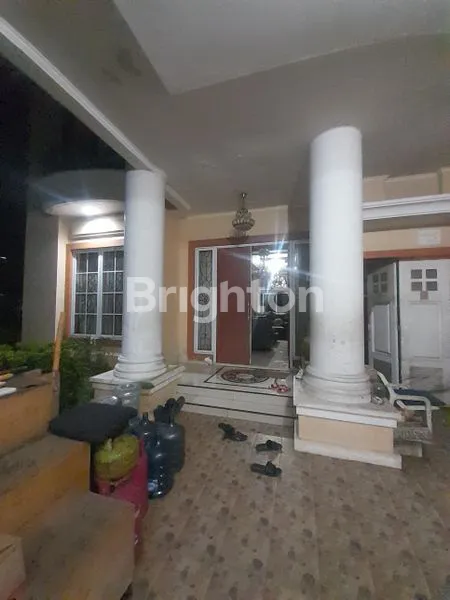 RUMAH GEDUNG BESAR MEWAH MURAH 2 LANTAI DI CLUSTER THE ROYAL RESIDENCE PULO GEBANG CAKUNG JAKARTA TIMUR