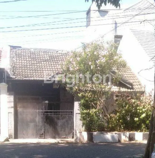 image RUMAH RAYA WIGUNA HITUNG TANAH HANYA 1M AN (1)