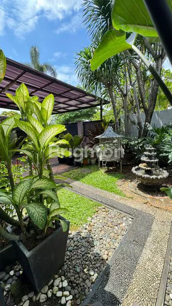 image RUMAH MEWAH DI BSD (3)