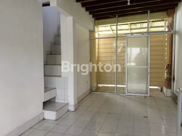 image TOKO 2 LANTAI STRATEGIS  (8)