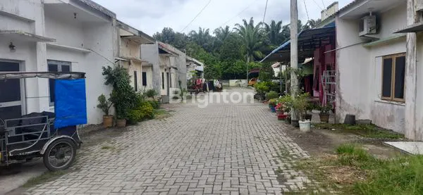 image RUMAH 1 TINGKAT DALAM KOMPLEK TANDEM (3)