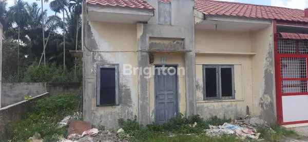 image RUMAH 1 TINGKAT DALAM KOMPLEK TANDEM (1)