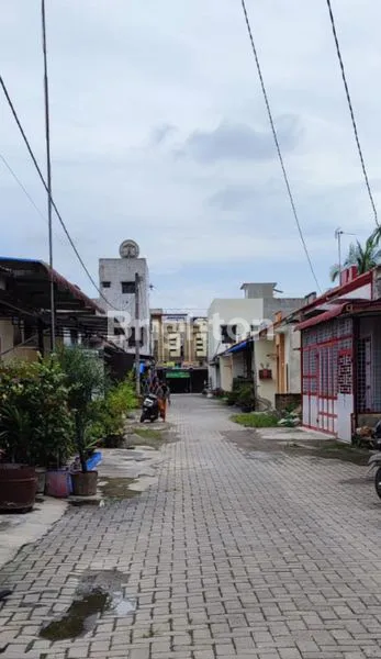 image RUMAH 1 TINGKAT DALAM KOMPLEK TANDEM (6)